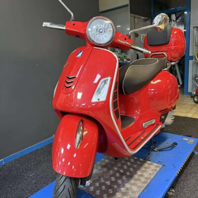 Vespa 125 GTS super